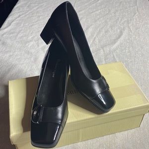 Etienne Aigner women’s heels shoes size 6 1/2 black color